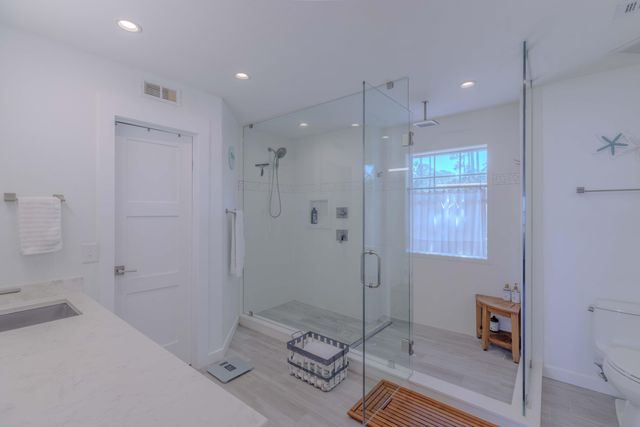 5756 E Bay Boulevard, Gulf Breeze, FL 32563