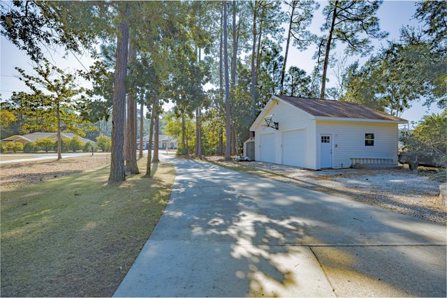 5756 E Bay Boulevard, Gulf Breeze, FL 32563