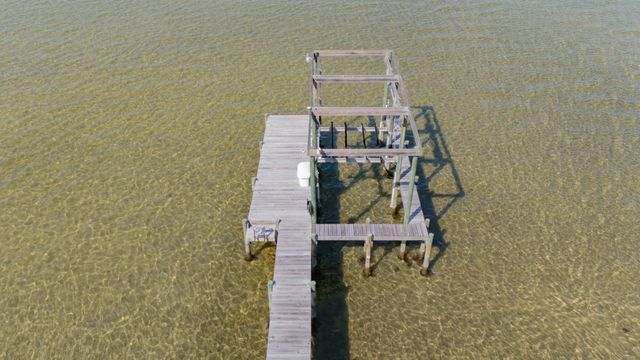 5756 E Bay Boulevard, Gulf Breeze, FL 32563