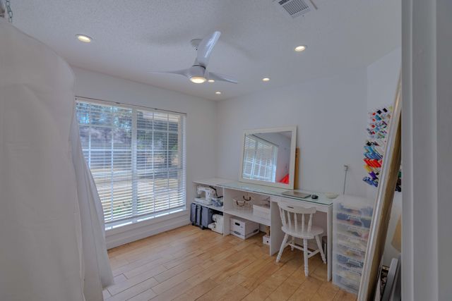 5756 E Bay Boulevard, Gulf Breeze, FL 32563