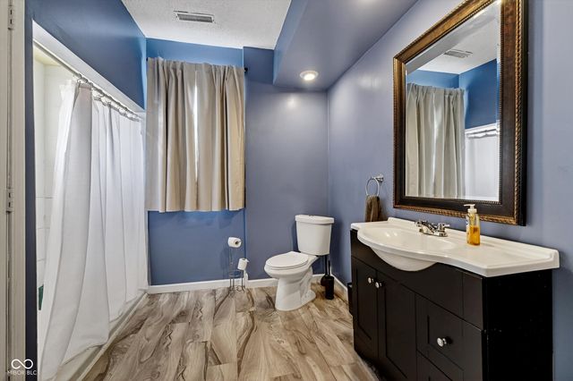 2446 Carrollton Avenue, Indianapolis, IN 46205