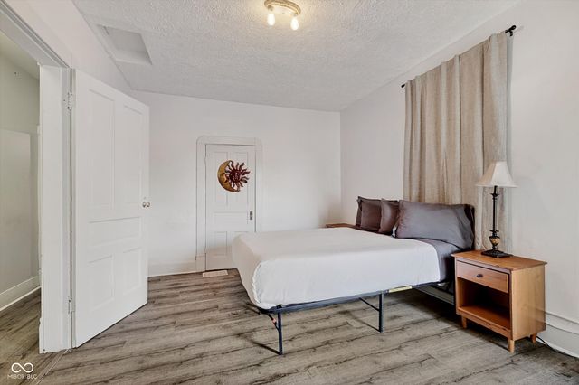 2446 Carrollton Avenue, Indianapolis, IN 46205