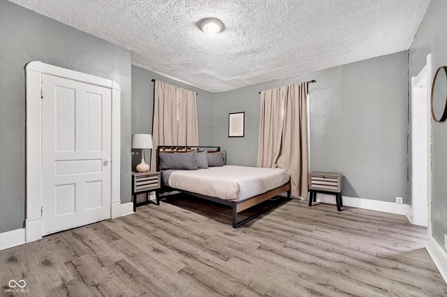 2446 Carrollton Avenue, Indianapolis, IN 46205