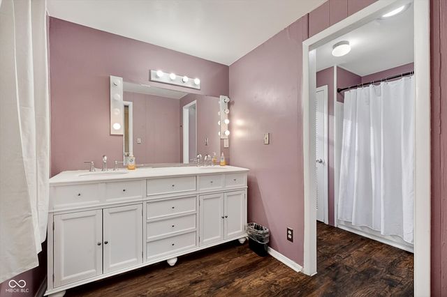 2446 Carrollton Avenue, Indianapolis, IN 46205