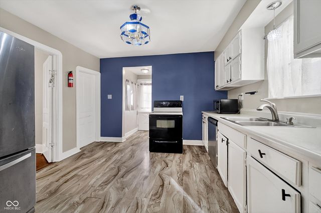 2446 Carrollton Avenue, Indianapolis, IN 46205