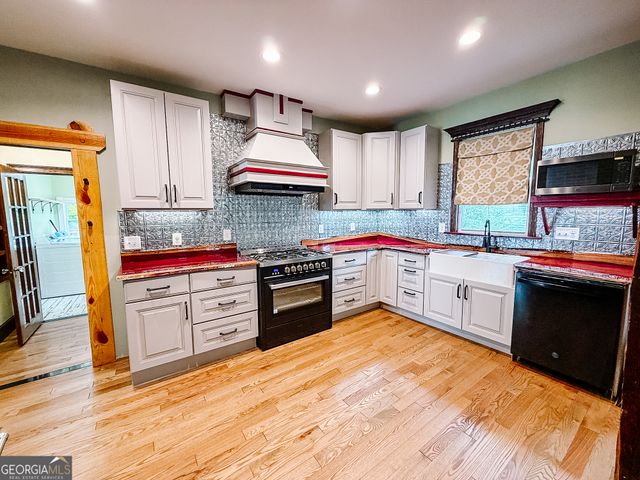 68 Spring Street, Newnan, GA 30263