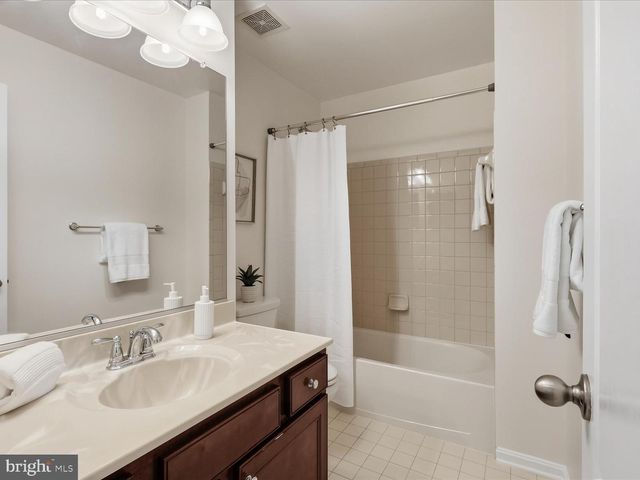 4960 6TH ST NE, Washington, DC 20017