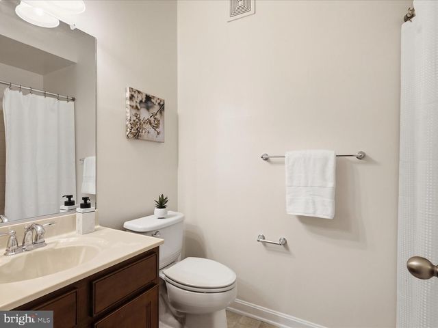 4960 6TH ST NE, Washington, DC 20017