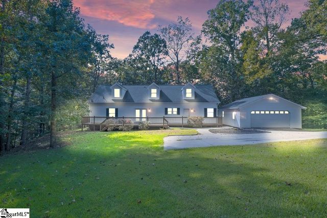 107 Buttercup Court, Westminster, SC 29693