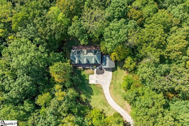 107 Buttercup Court, Westminster, SC 29693