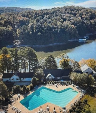 107 Buttercup Court, Westminster, SC 29693