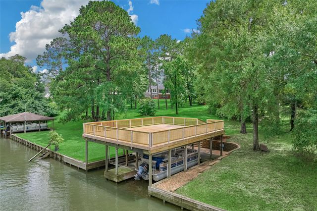 14538 Hillshire Drive, Willis, TX 77318