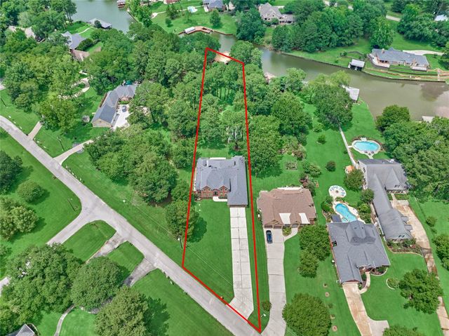 14538 Hillshire Drive, Willis, TX 77318