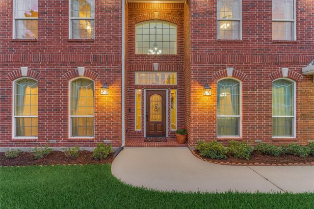 14538 Hillshire Drive, Willis, TX 77318
