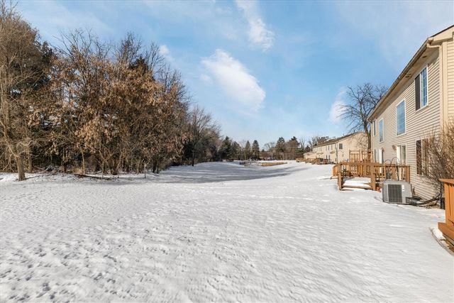 2255 Crystal Crossing Drive, Howell, MI 48843