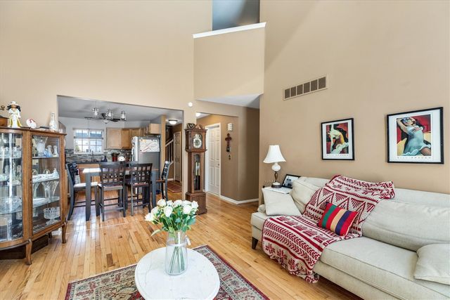 2255 Crystal Crossing Drive, Howell, MI 48843