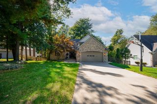 4752 Forest Creek Drive, Kalamazoo, MI 49009