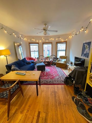 628 W Patterson Avenue 2S, Chicago, IL 60613