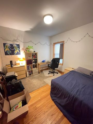 628 W Patterson Avenue 2S, Chicago, IL 60613