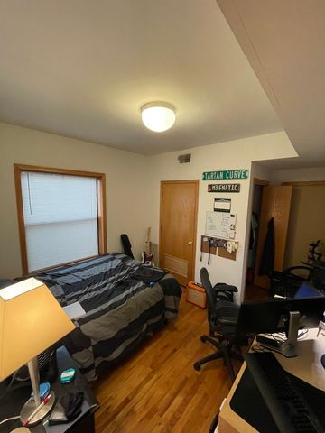 628 W Patterson Avenue 2S, Chicago, IL 60613