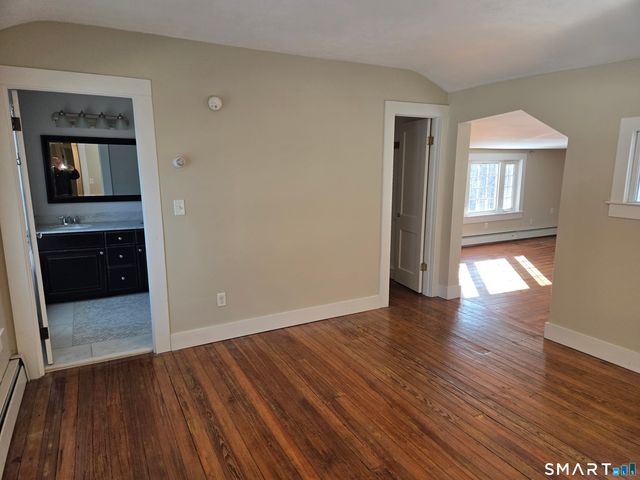 623 Elm Street, Monroe, CT 06468