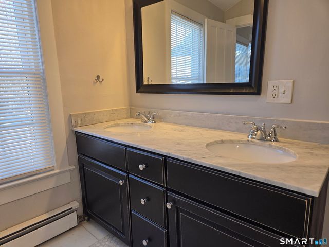 623 Elm Street, Monroe, CT 06468