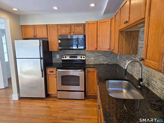 623 Elm Street, Monroe, CT 06468