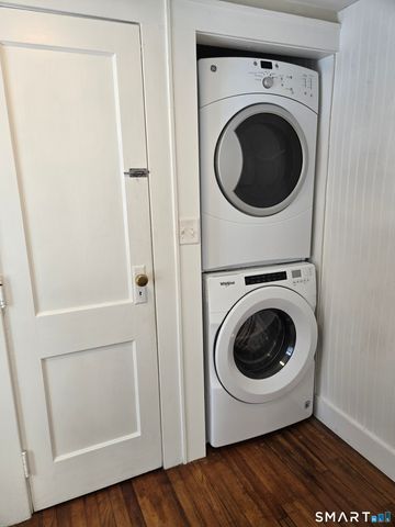 623 Elm Street, Monroe, CT 06468