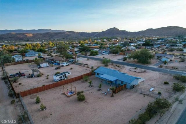 4661 Avenida La Manana, Joshua Tree, CA 92252