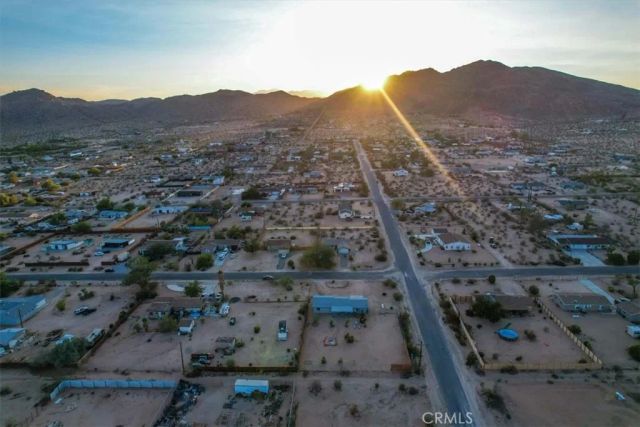 4661 Avenida La Manana, Joshua Tree, CA 92252