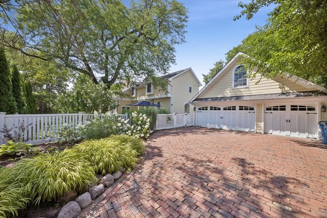 801 N MADISON Street, Hinsdale, IL 60521