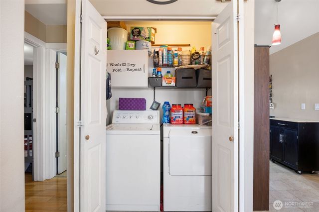 1042 W Charlotte Street, Moses Lake, WA 98837