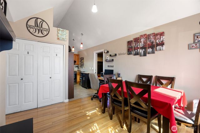 1042 W Charlotte Street, Moses Lake, WA 98837