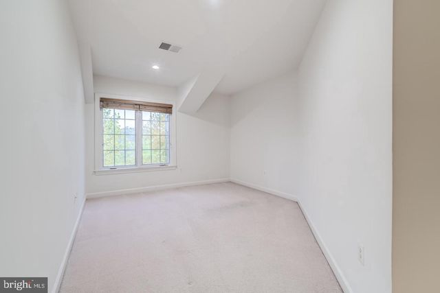 24909 PINEBROOK RD, Chantilly, VA 20152
