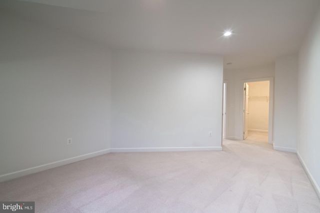 24909 PINEBROOK RD, Chantilly, VA 20152