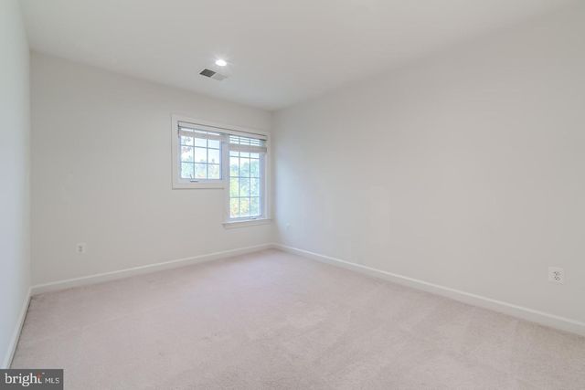 24909 PINEBROOK RD, Chantilly, VA 20152