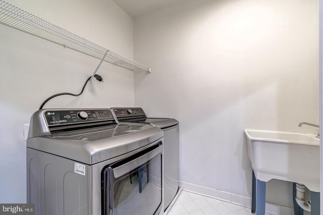 24909 PINEBROOK RD, Chantilly, VA 20152