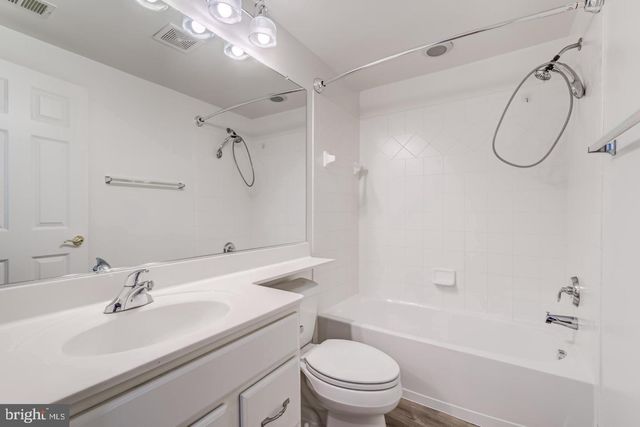 24909 PINEBROOK RD, Chantilly, VA 20152