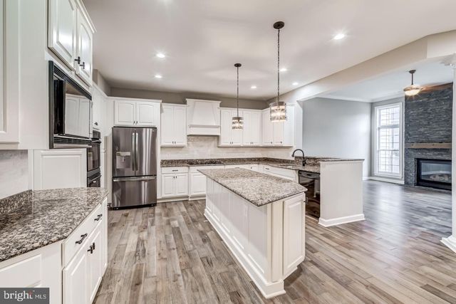24909 PINEBROOK RD, Chantilly, VA 20152