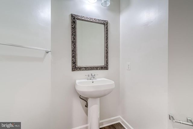 24909 PINEBROOK RD, Chantilly, VA 20152