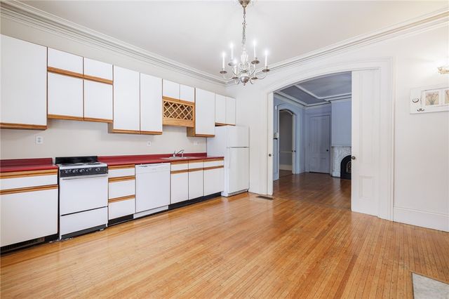 18 Vick Park B, Rochester, NY 14607