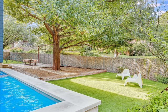 2000 Kenwood Ave, Austin, TX 78704