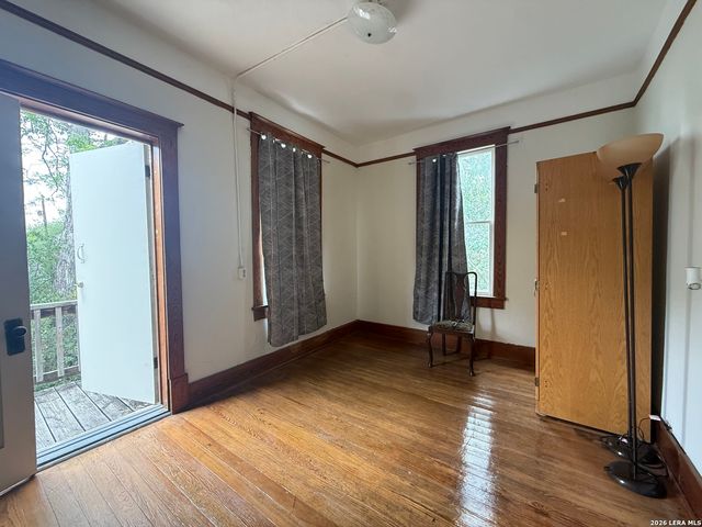 111 Leigh St Apt 2, San Antonio, TX 78210