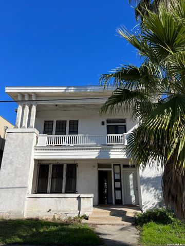 111 Leigh St Apt 2, San Antonio, TX 78210