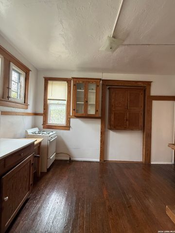 111 Leigh St Apt 2, San Antonio, TX 78210