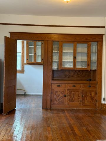 111 Leigh St Apt 2, San Antonio, TX 78210