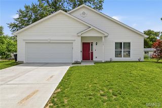 1420 Swallow Lane, Florissant, MO 63031