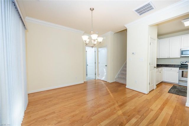 712 Guildford MEWS, Chesapeake, VA 23320