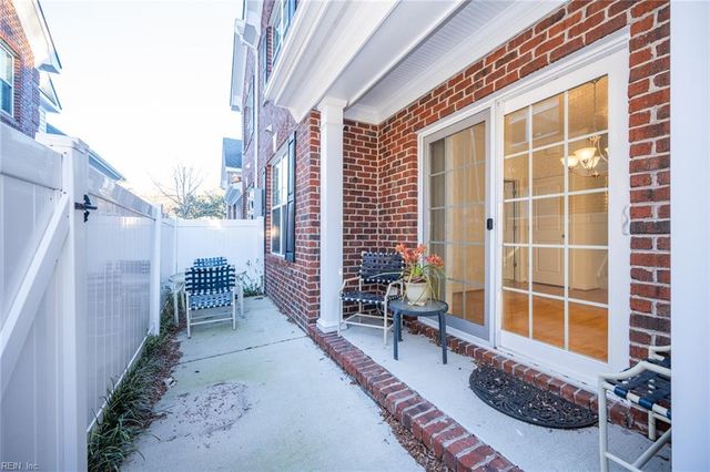 712 Guildford MEWS, Chesapeake, VA 23320