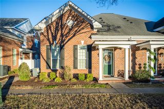 712 Guildford MEWS, Chesapeake, VA 23320